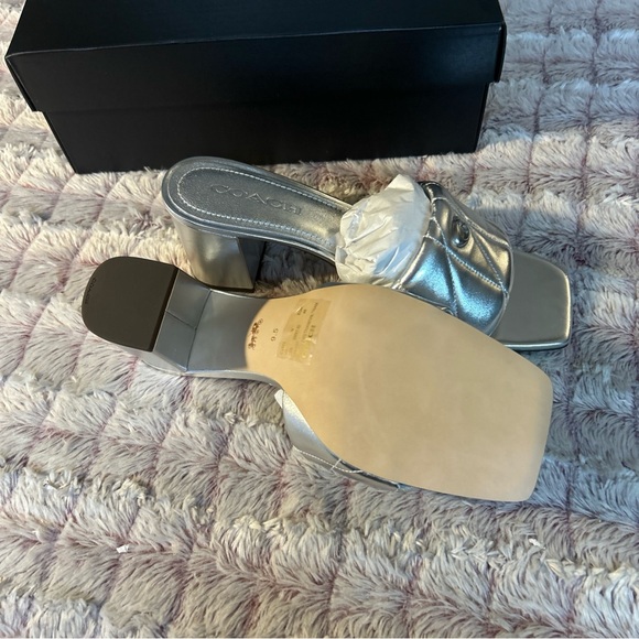 COACH womens leather Holly Block Heel Sandals With Quilting size 9.5 - Picture 4 of 7